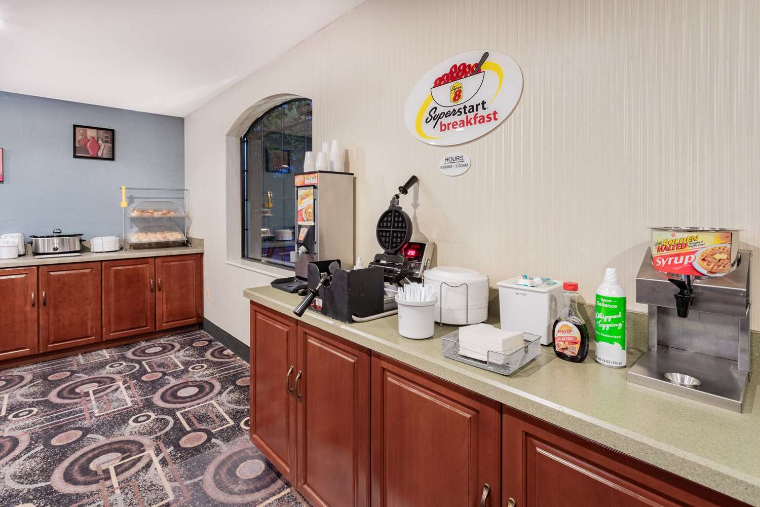 Super 8 by Wyndham Marysville/Port Huron Area 5/33