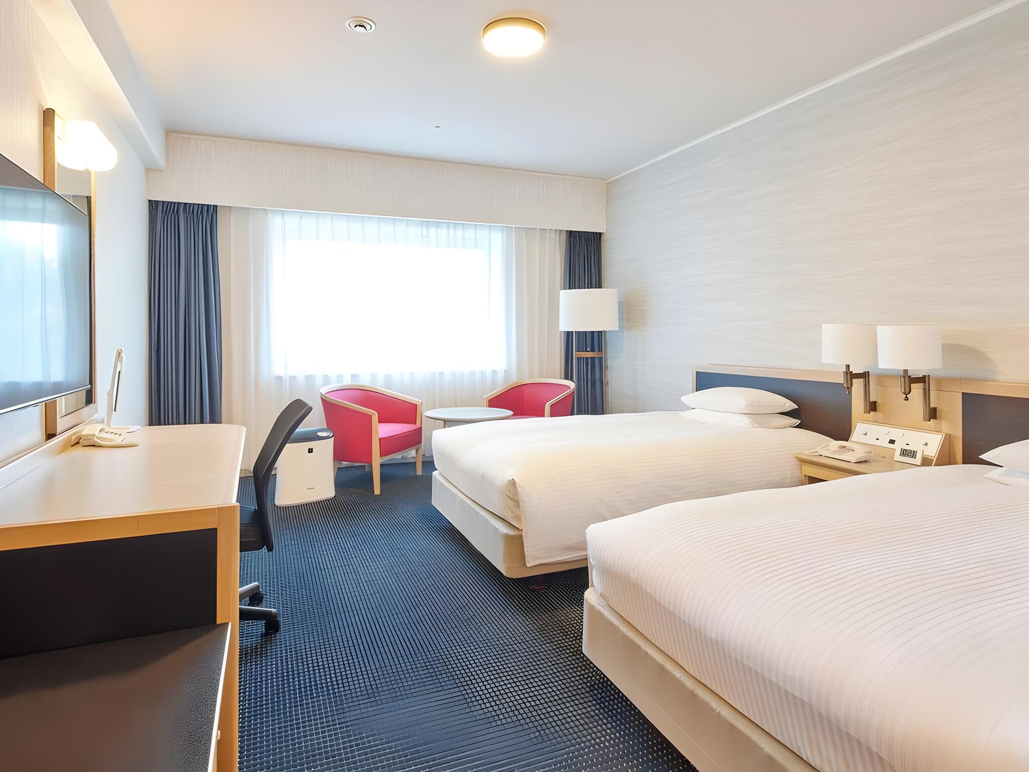 غرفة سوبيريور بثلاثة أسرّة مع سرير إضافي في الملحق