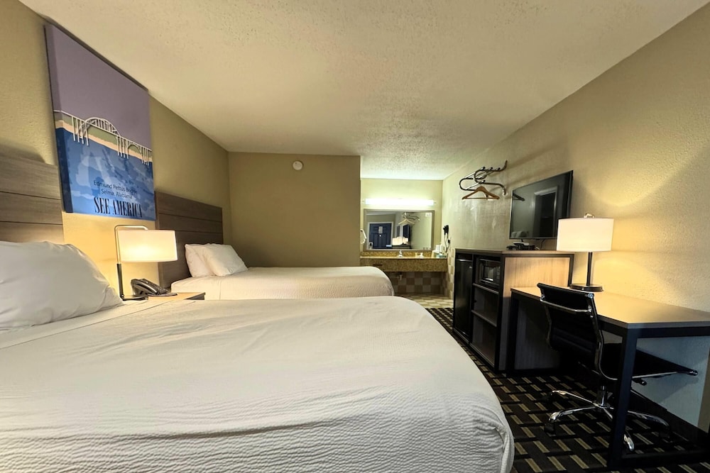 Travelodge by Wyndham Thomasville AL 17/50