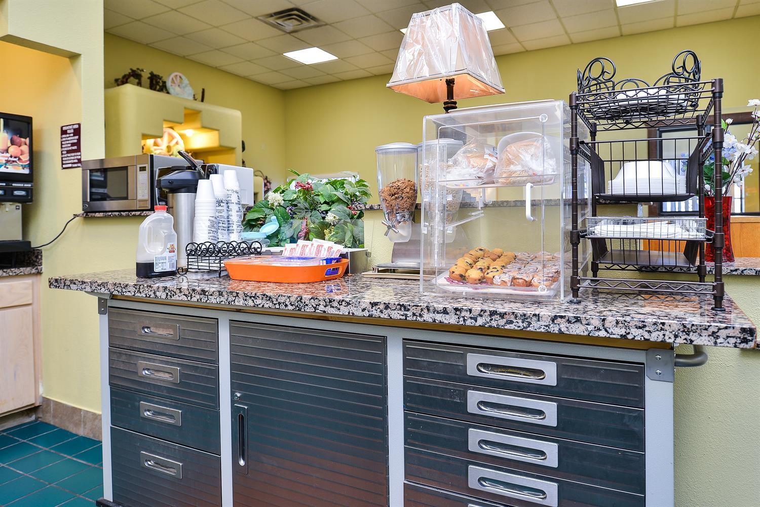 Americas Best Value Inn Prescott Valley 2/39