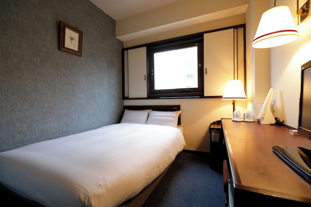 Tokyo Inn 24/51