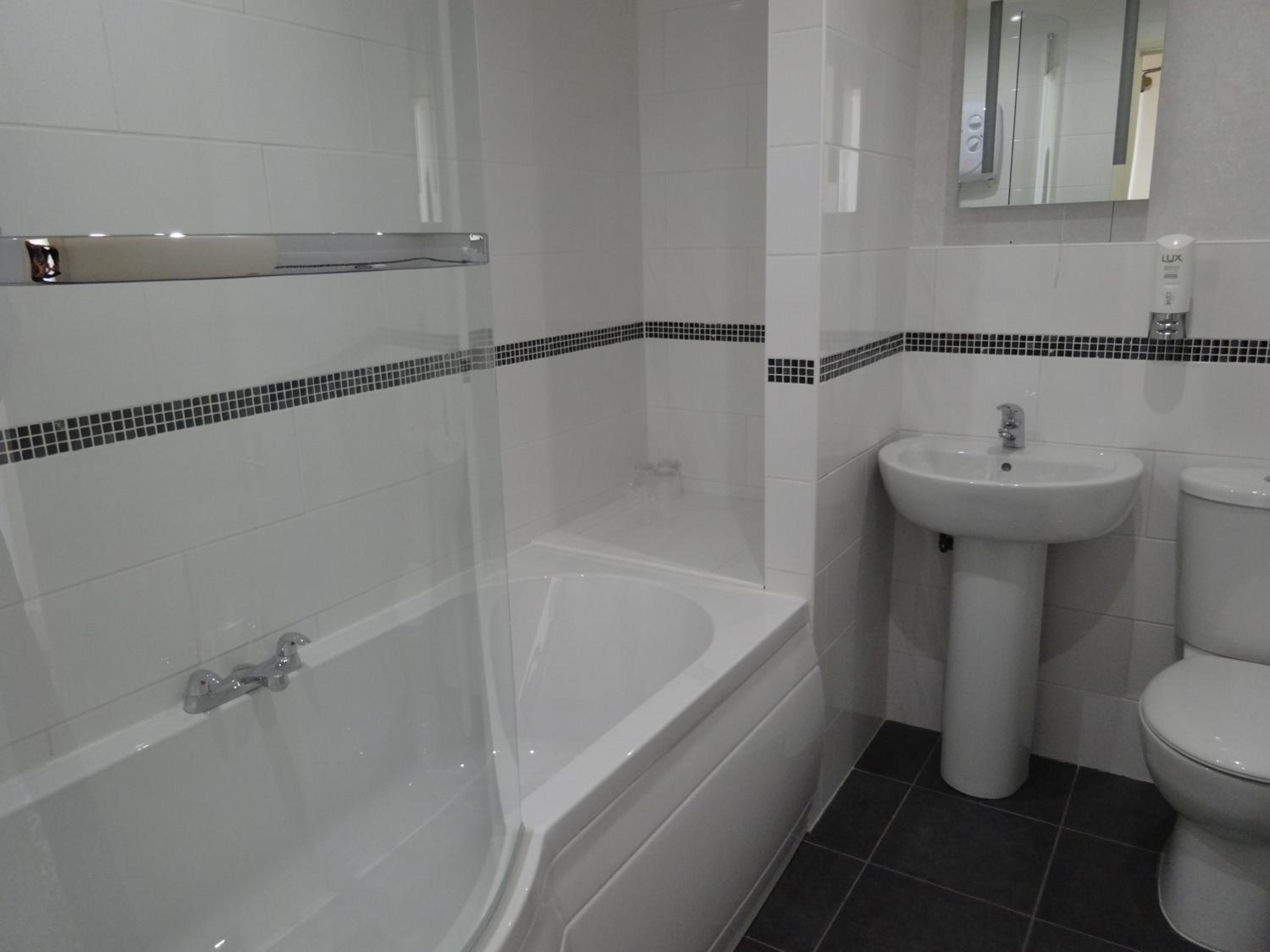 Waverley Hotel 36/38