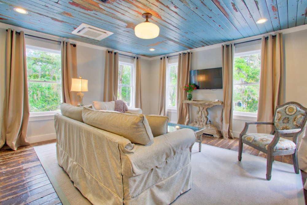 The Roost Ocean Springs 59/64