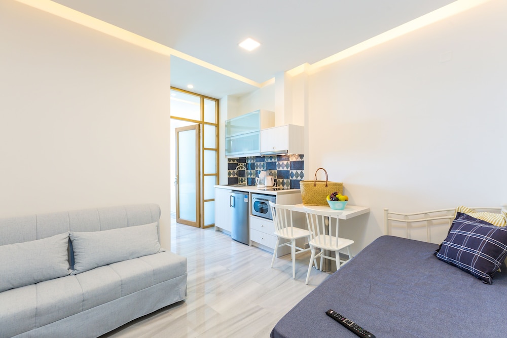 Meltemi Coast Suites 36/68