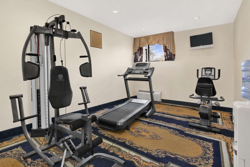 Ramada by Wyndham East Orange 17/24