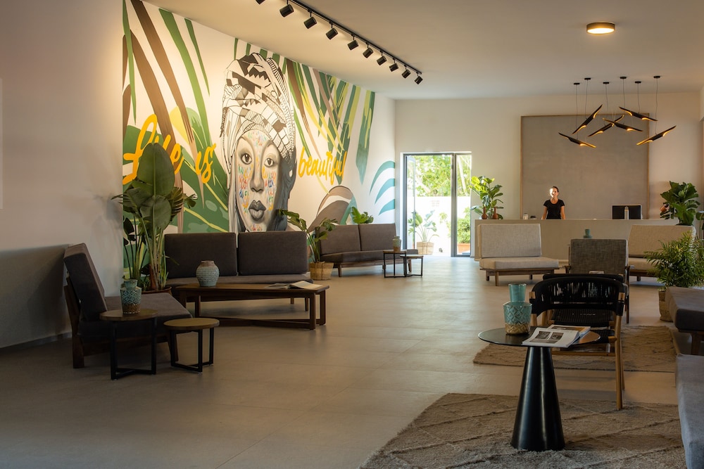 More Meni Residence and Suites 39/50