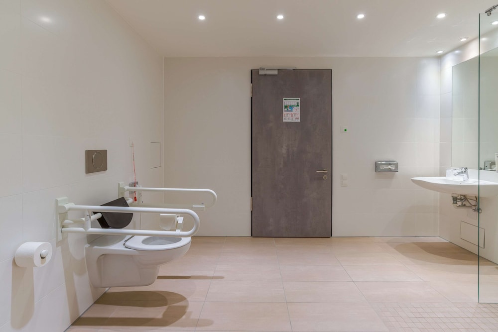 elaya hotel munich city, Trademark Collection by Wyndham 11/48
