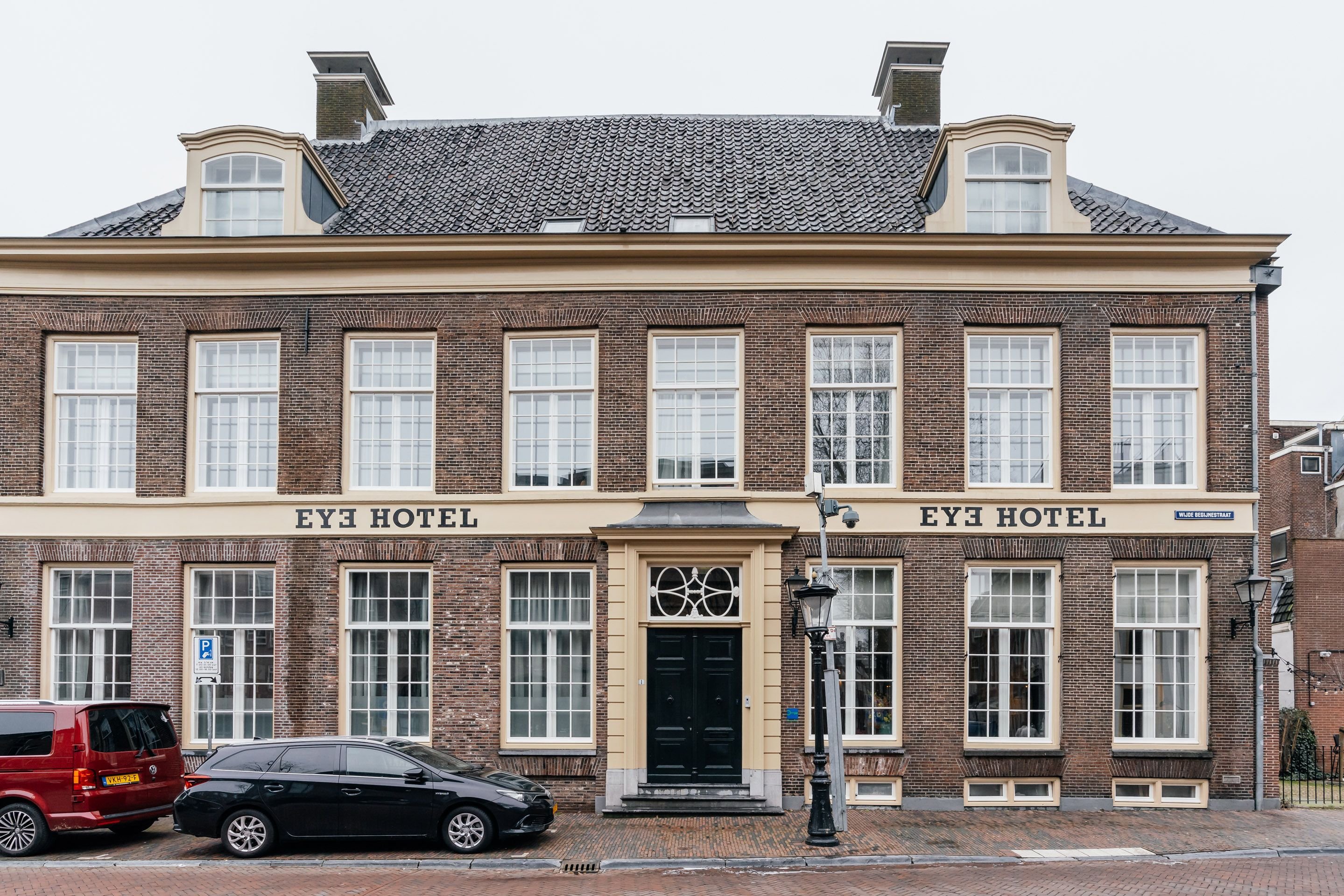 EYE HOTEL 35/36