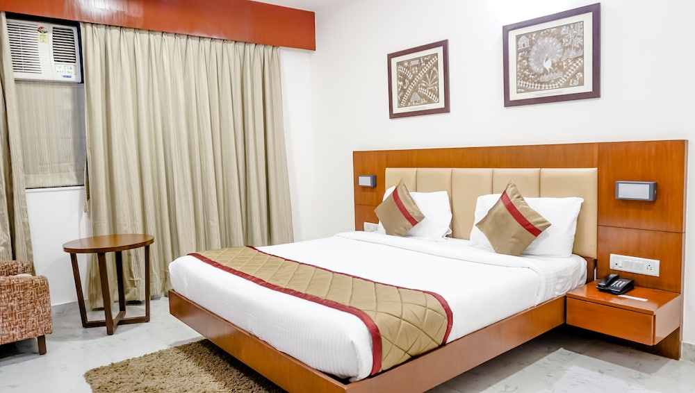 Siesta Navi Mumbai 11/41