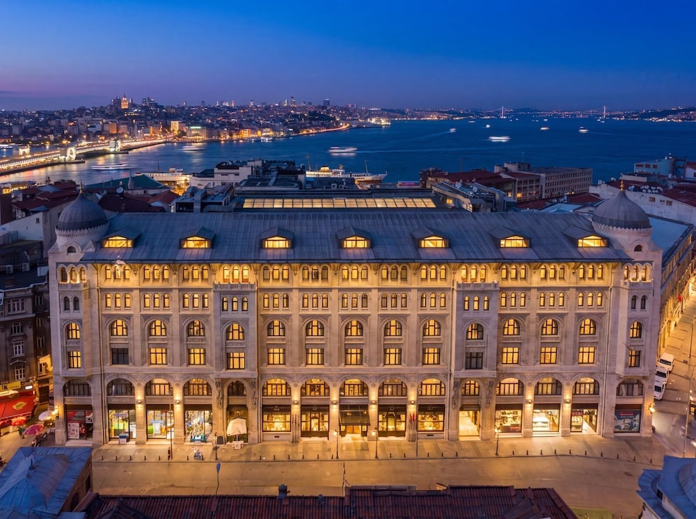 Legacy Ottoman Hotel 2/72
