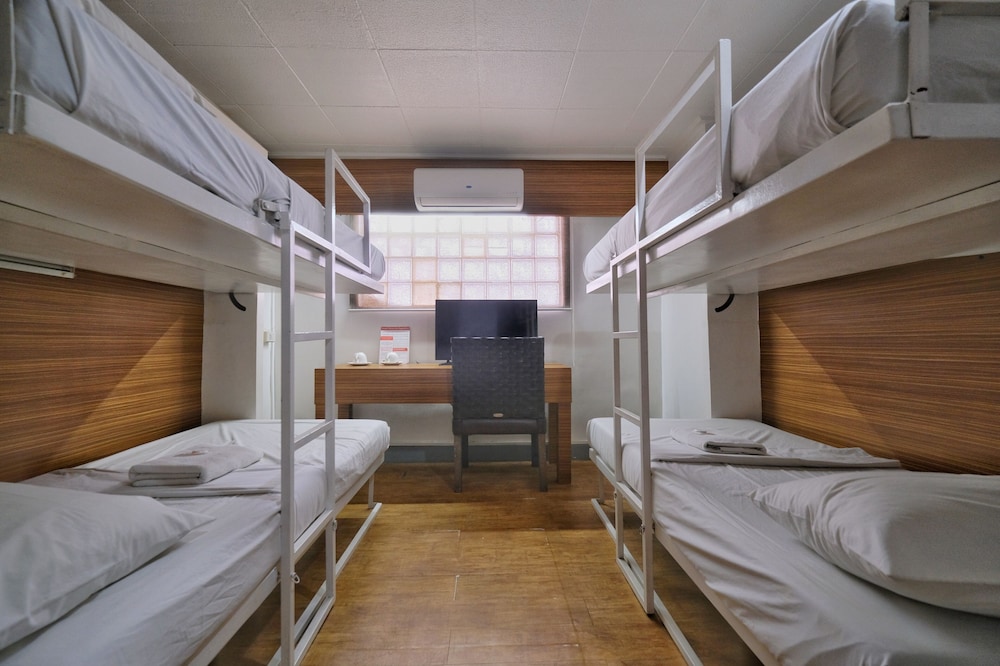 Urban Inn Iloilo 27/65