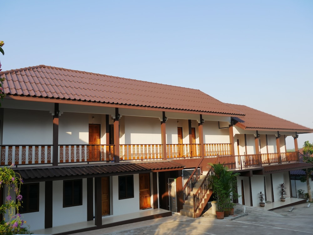 Pattana Resort photo5