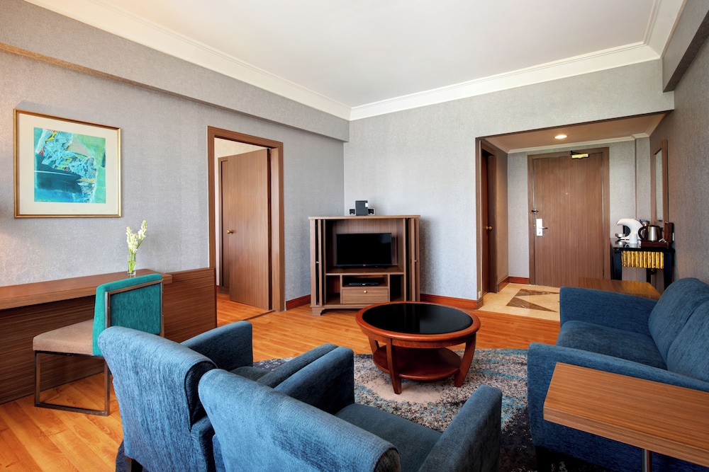 NOVOTEL SOLO 44/64