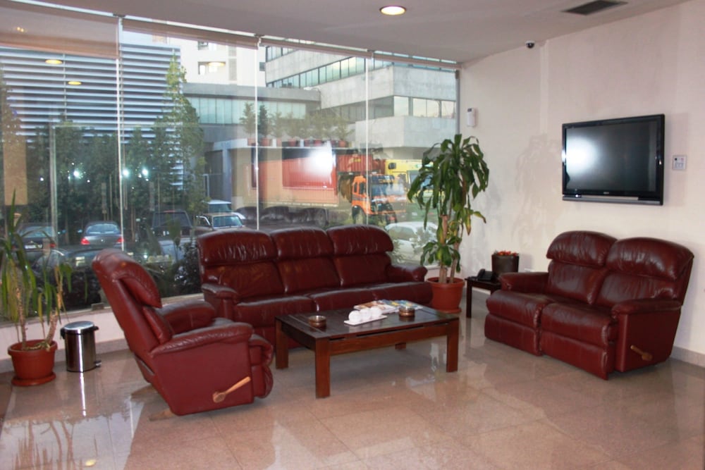 GARDEN CITY RESIDENCE 24/30
