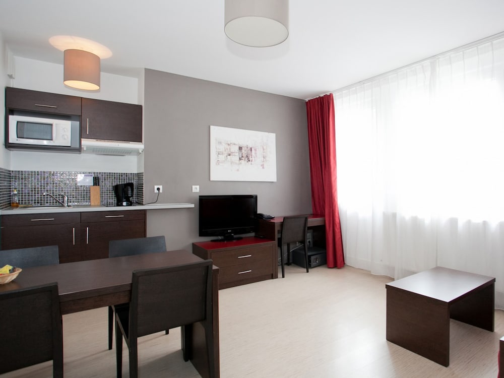 RESIDHOTEL LILLE VAUBAN(FORMERLY COSY S LILLE VAUBAN APARTHOTEL) 39/70
