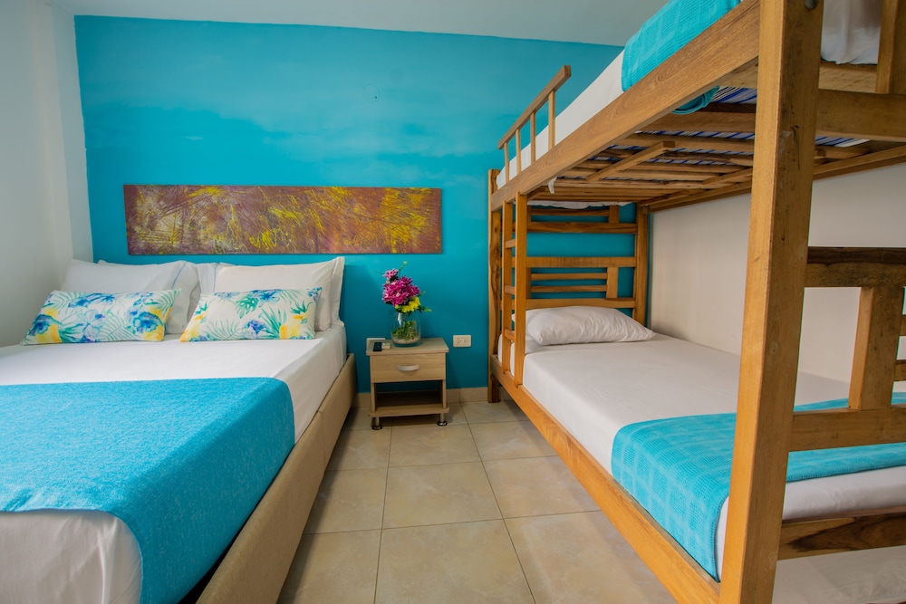 Hotel Taybo Beach 42/83