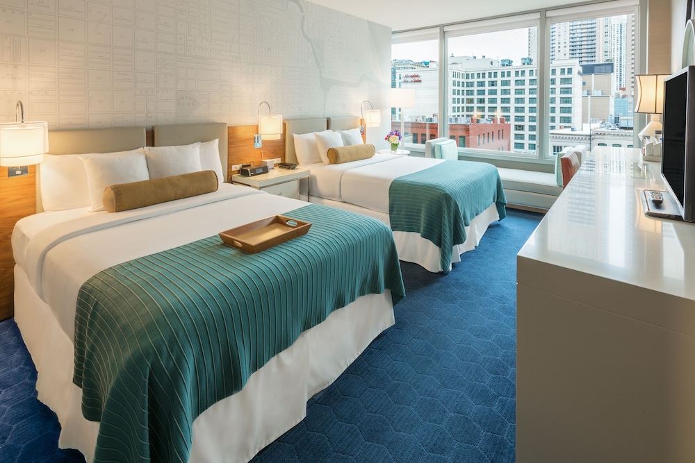 Kinzie Hotel 6/39