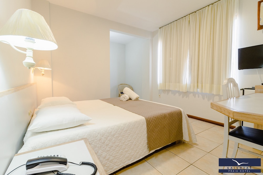 Gaivotas Praia Hotel 11/36
