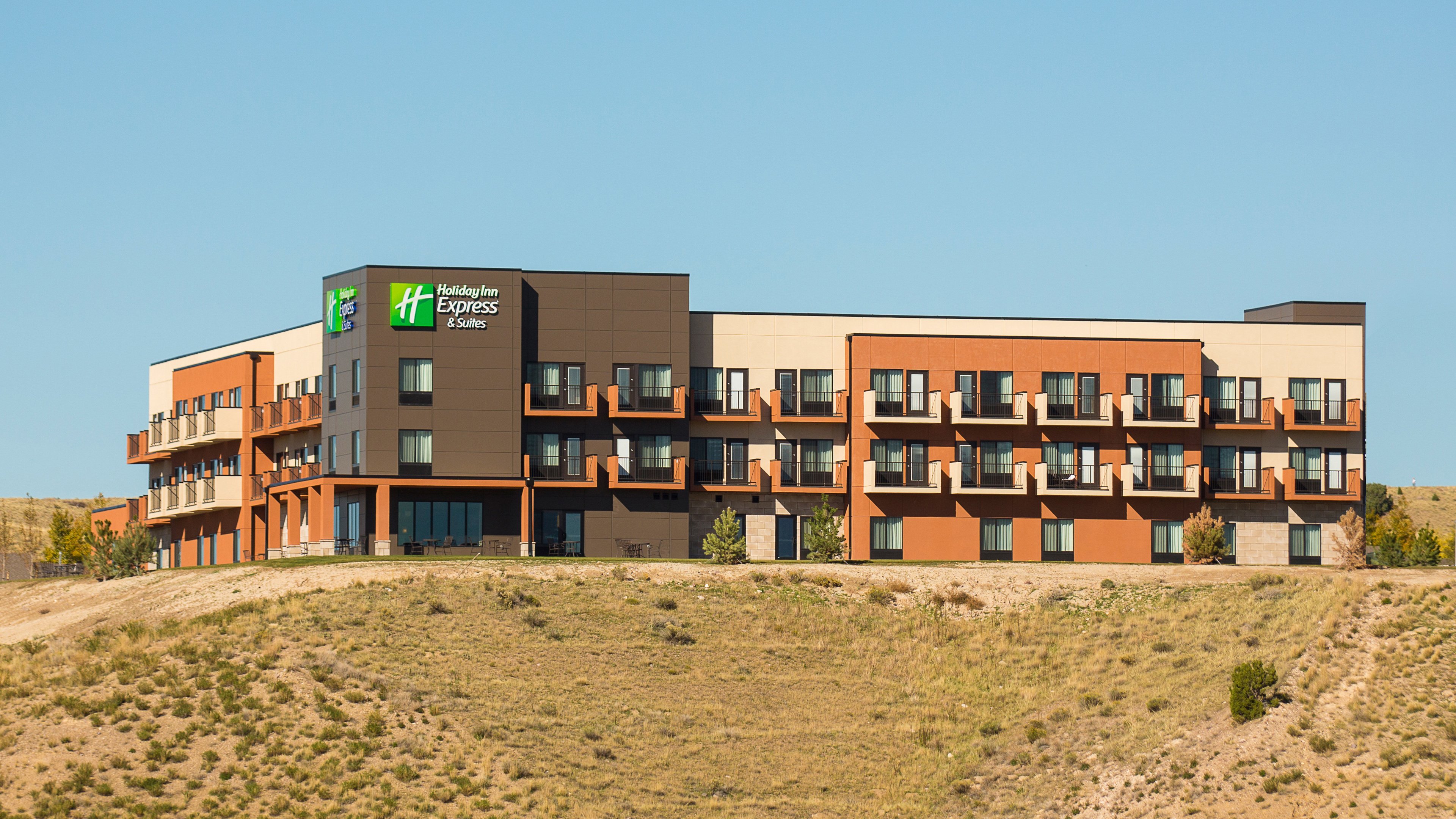 Holiday Inn Express Suites Pocatello 8/97