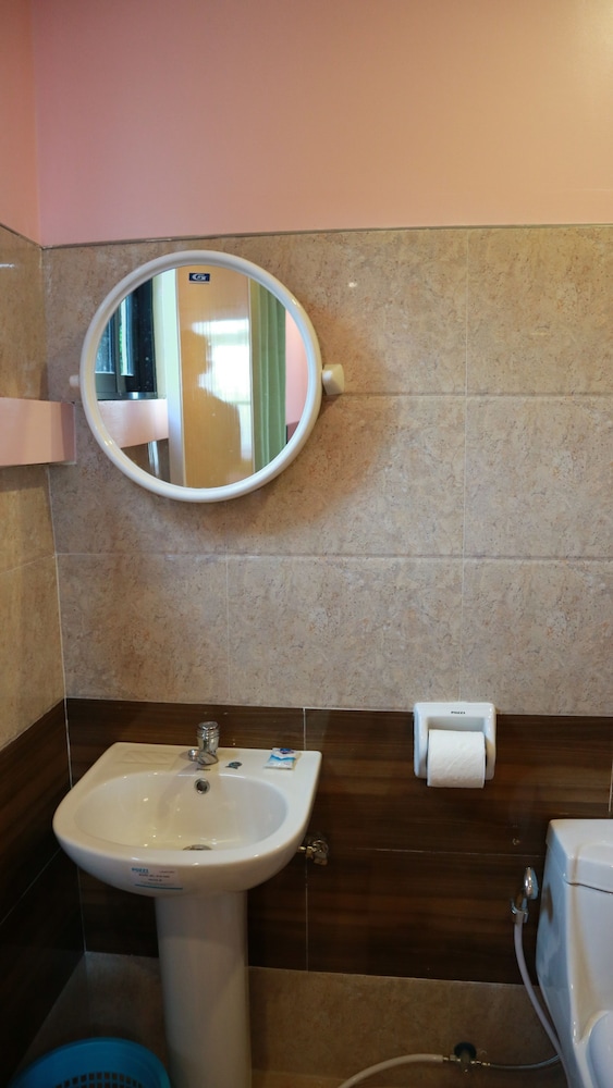 Gravino Pension House 51/52