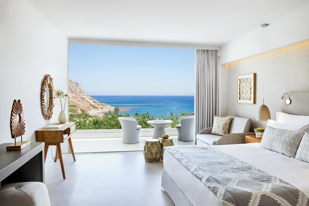 SUPERIOR, TRIPLE, SEA VIEW