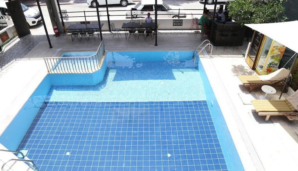 Derin Luxury Hotel 14/19