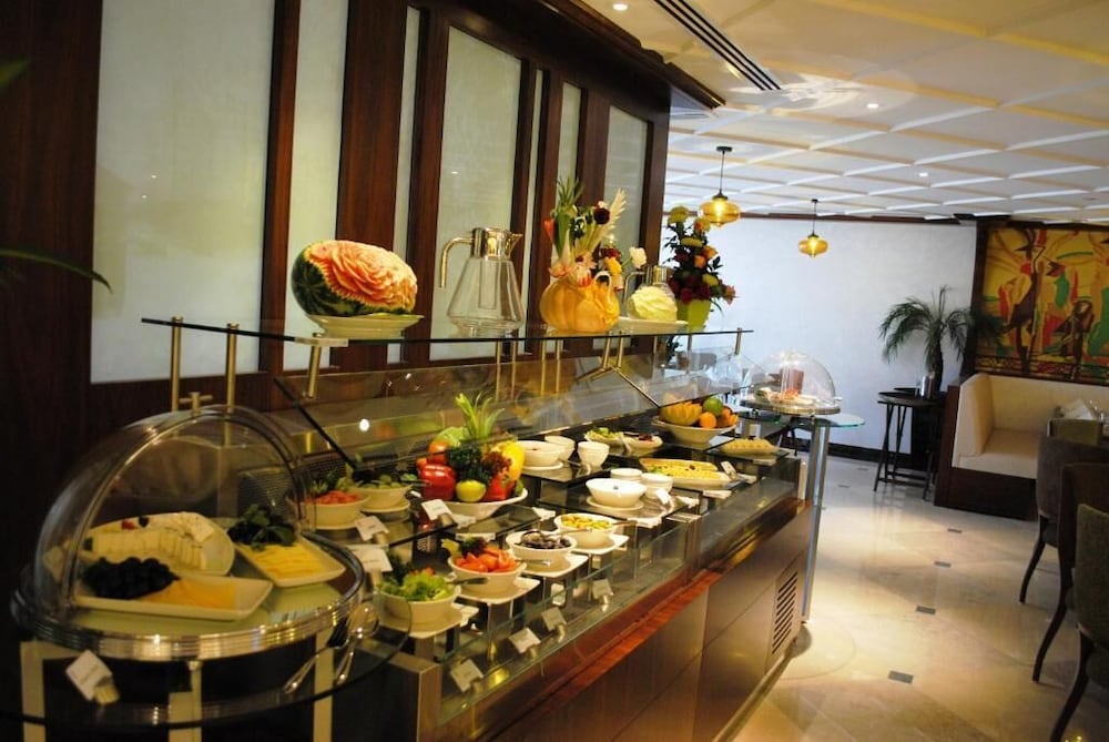 restaurant-cafeteria