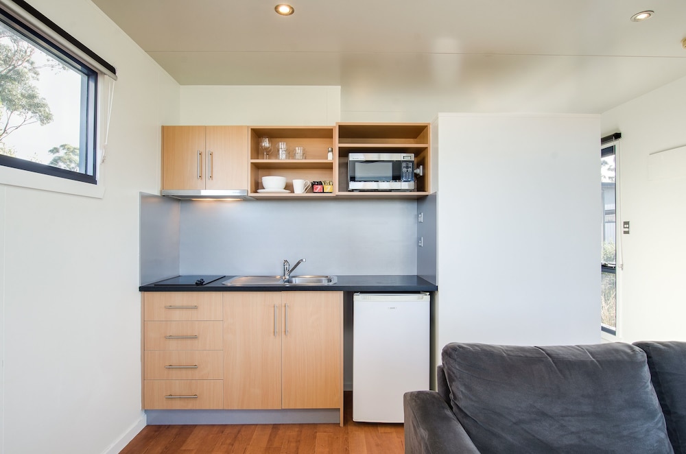 Swansea Beach Chalets 10/49