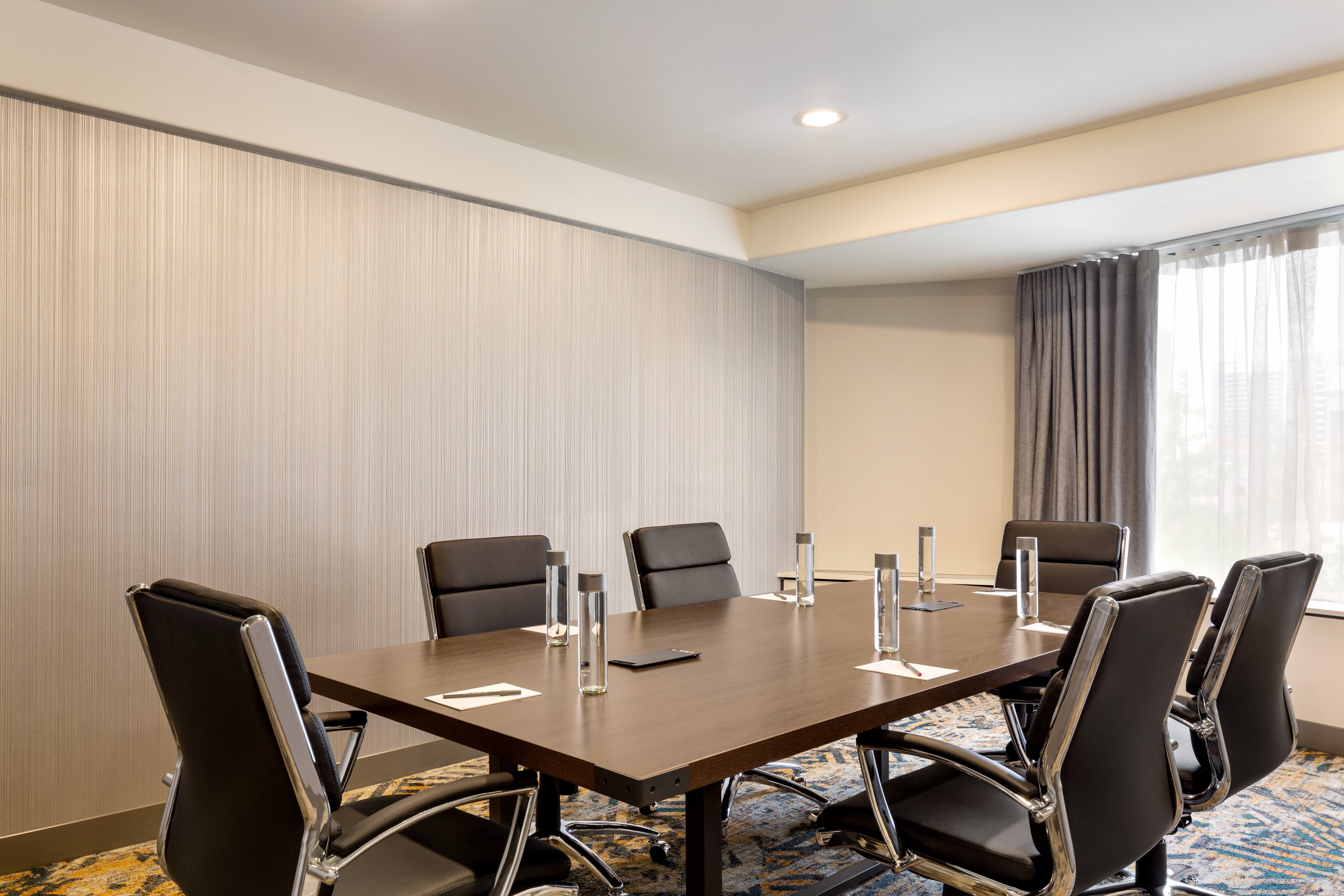 Crowne Plaza Seattle Hotel 72/80