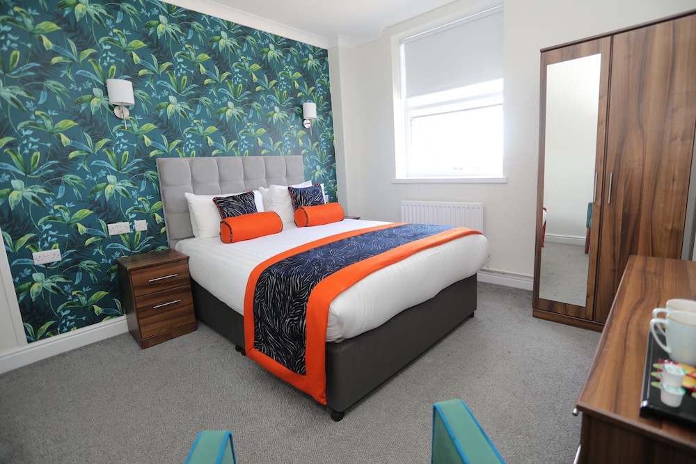 The Beaches Hotel 18/100