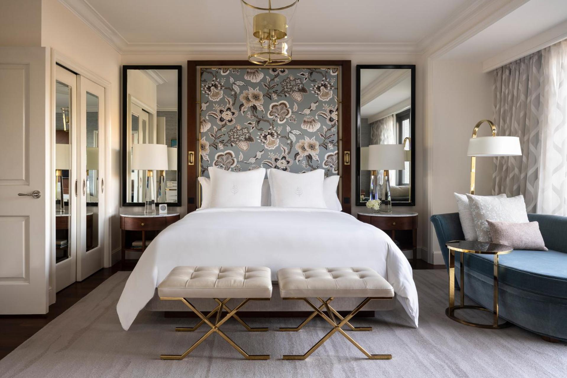 Waterfall, Suite, King Bed