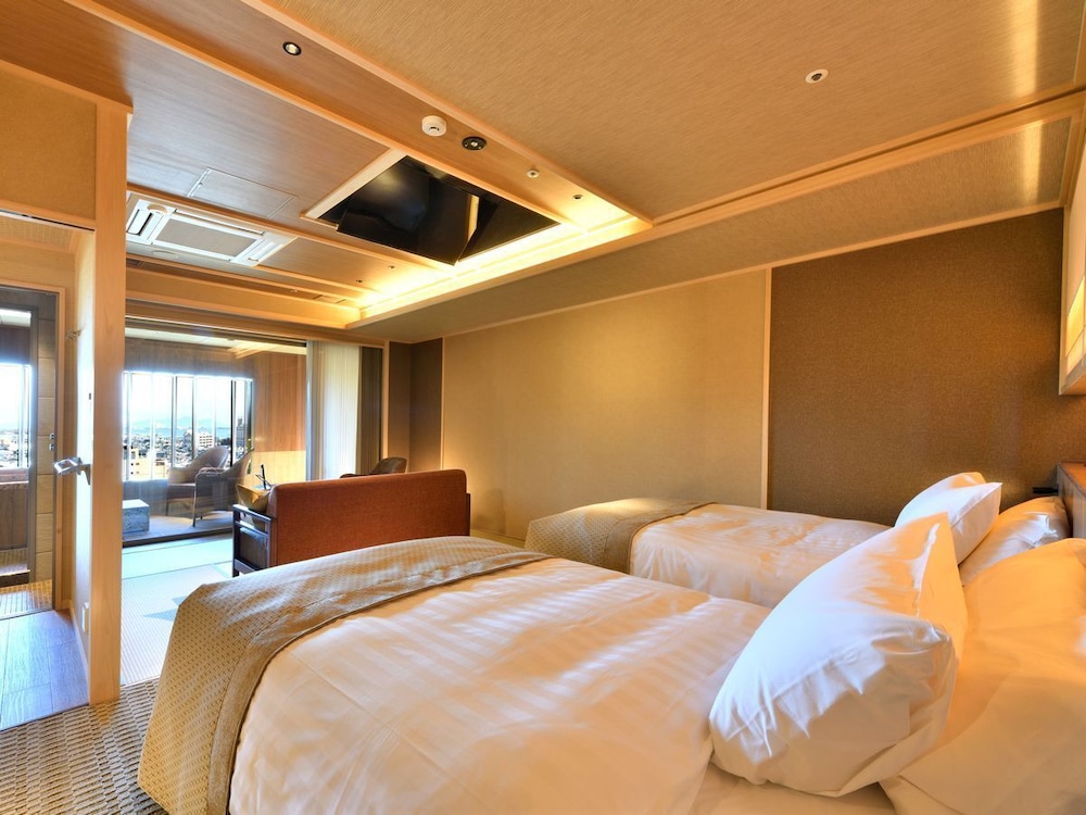Japanese, Suite, Twin Beds, Outdoor Bath