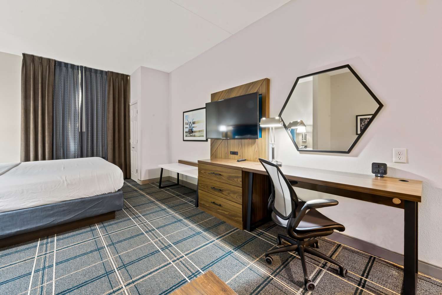 Comfort Suites Newport News Airport VA 13/46
