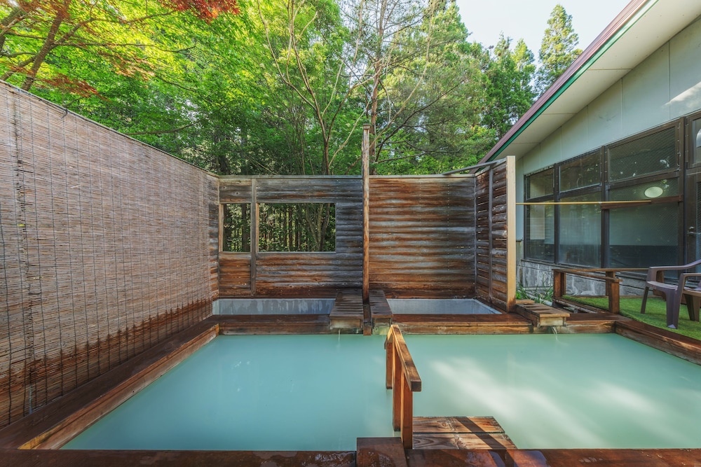Hotel Hammond Takamiya 51/53