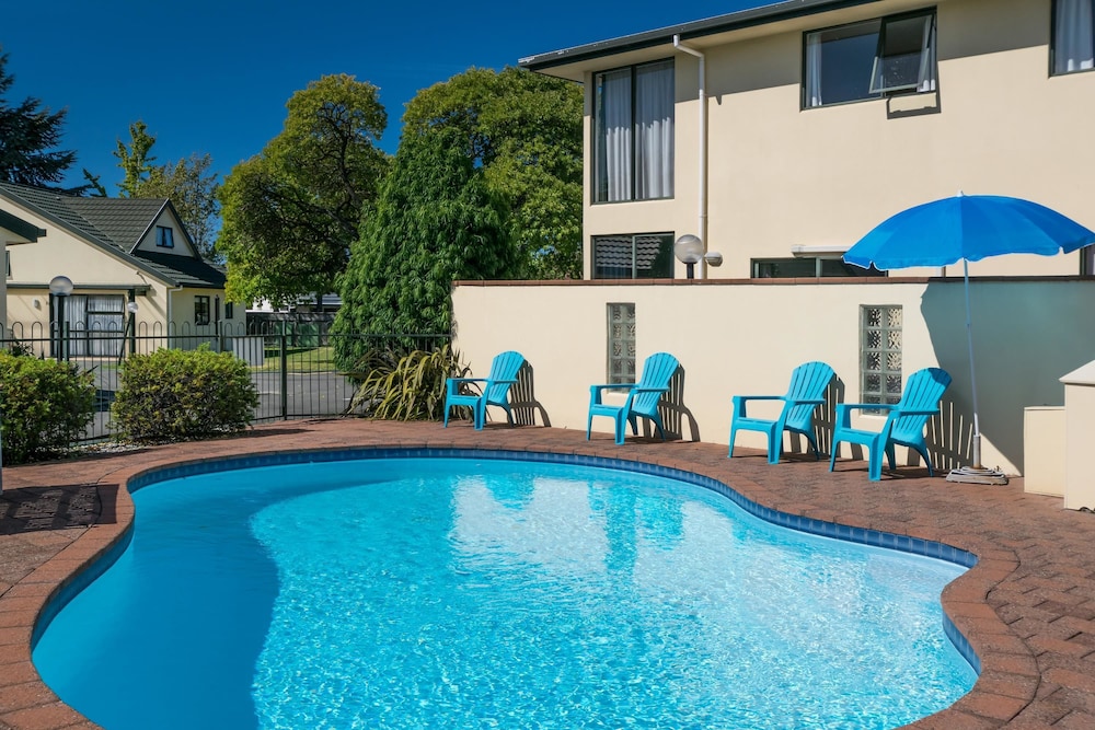 Ashleigh Court Motel 1/37