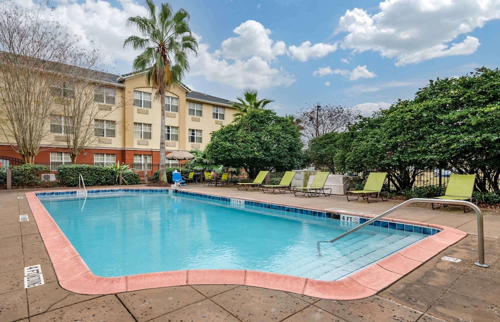 Extended Stay America Suites Orlando Southpark Commodity Cir 45/50