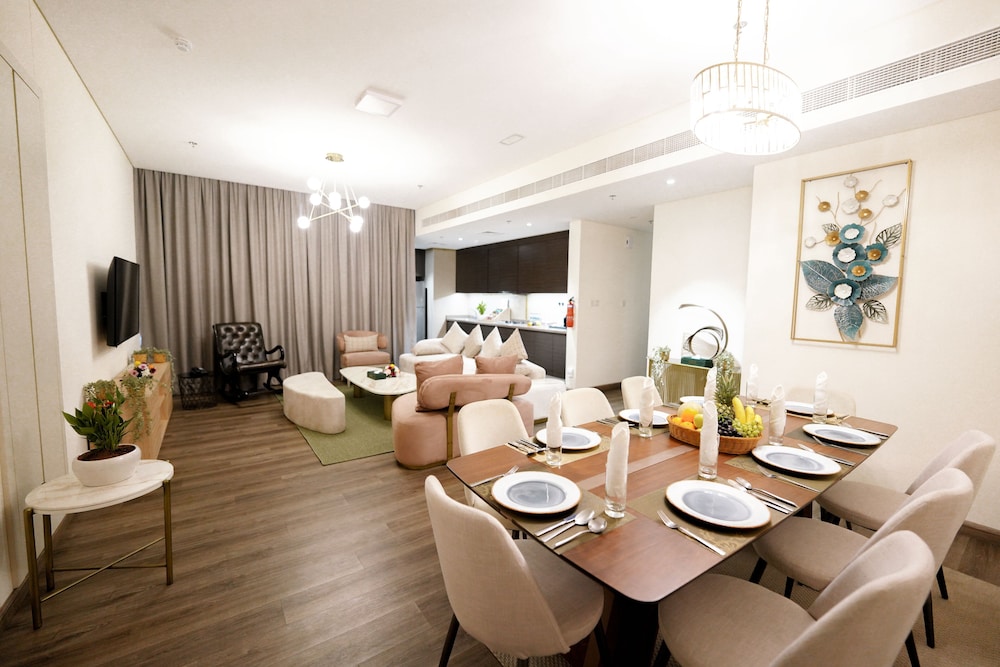 Azur Regency Hotel Apartments 35/43