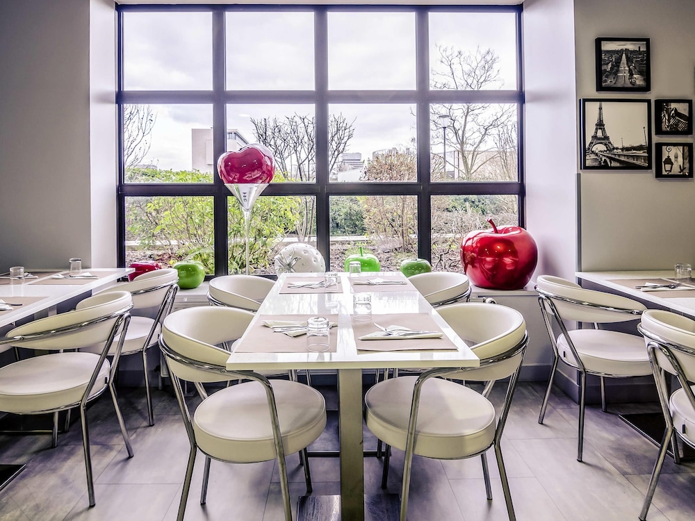 MERCURE CERGY PONTOISE CENTRE 49/70