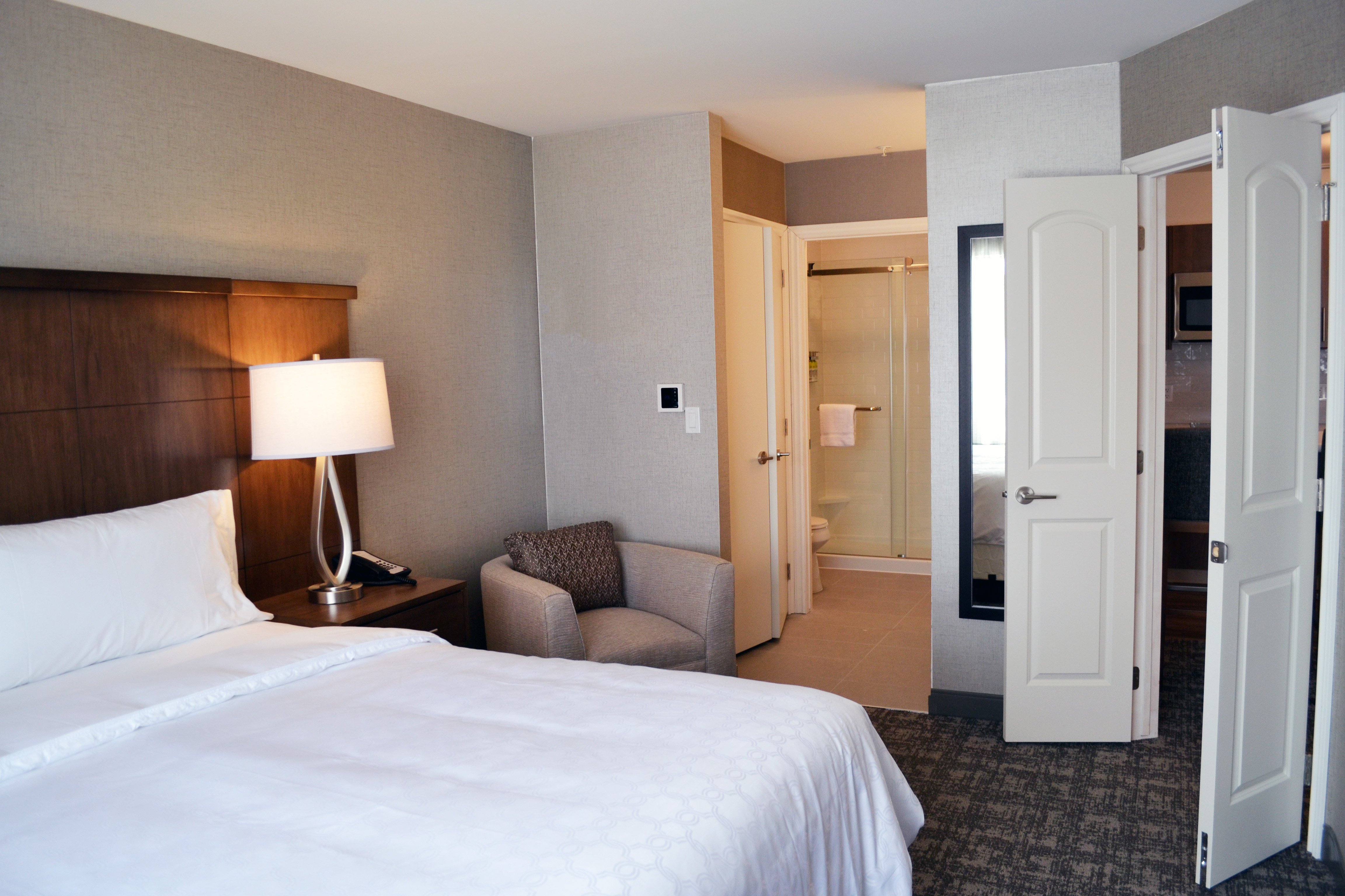Staybridge Suites Red Deer North 9/50