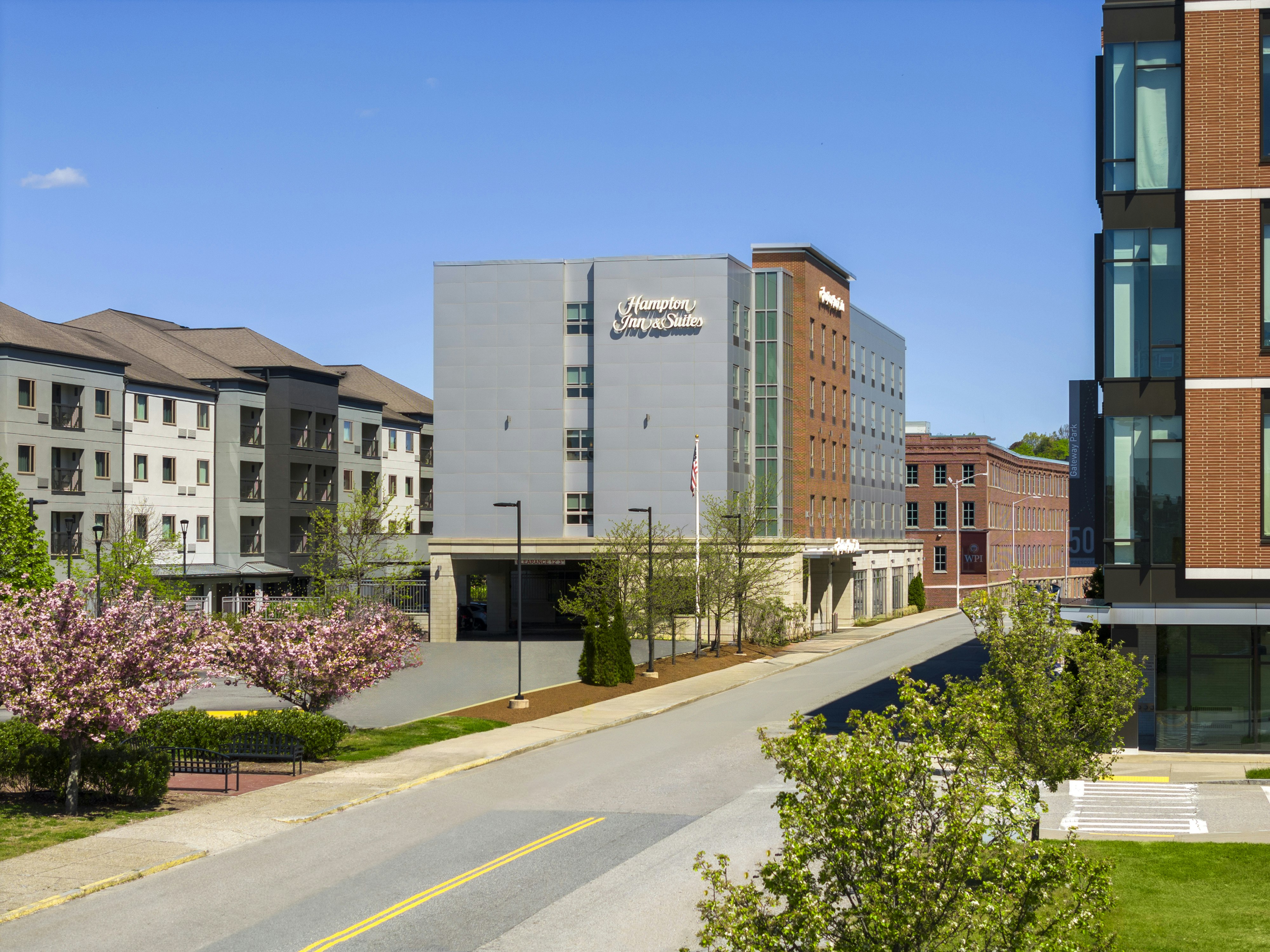 Hampton Inn And Suites Worcester Ma 63/65