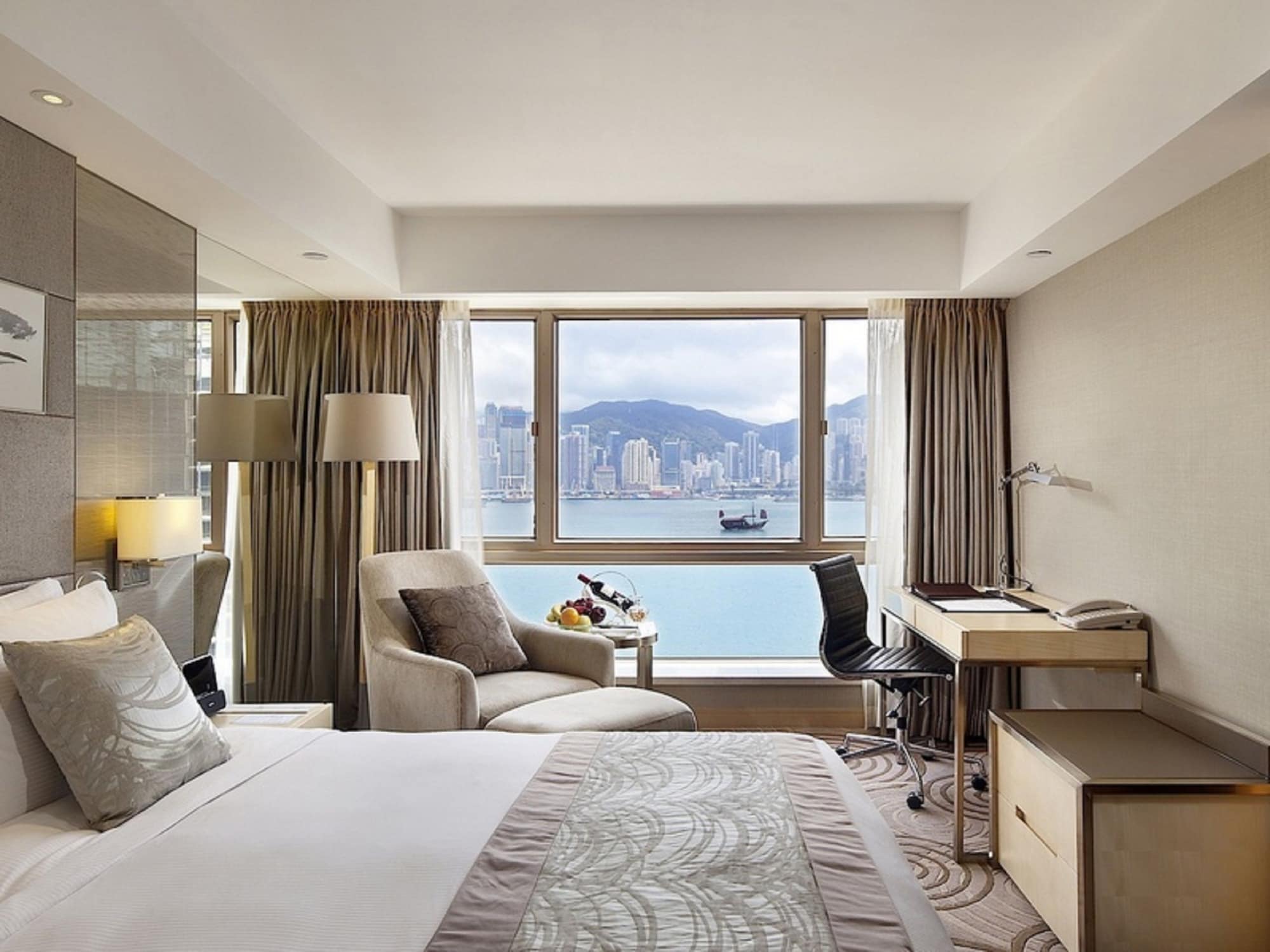 PREMIER, CITY VIEW