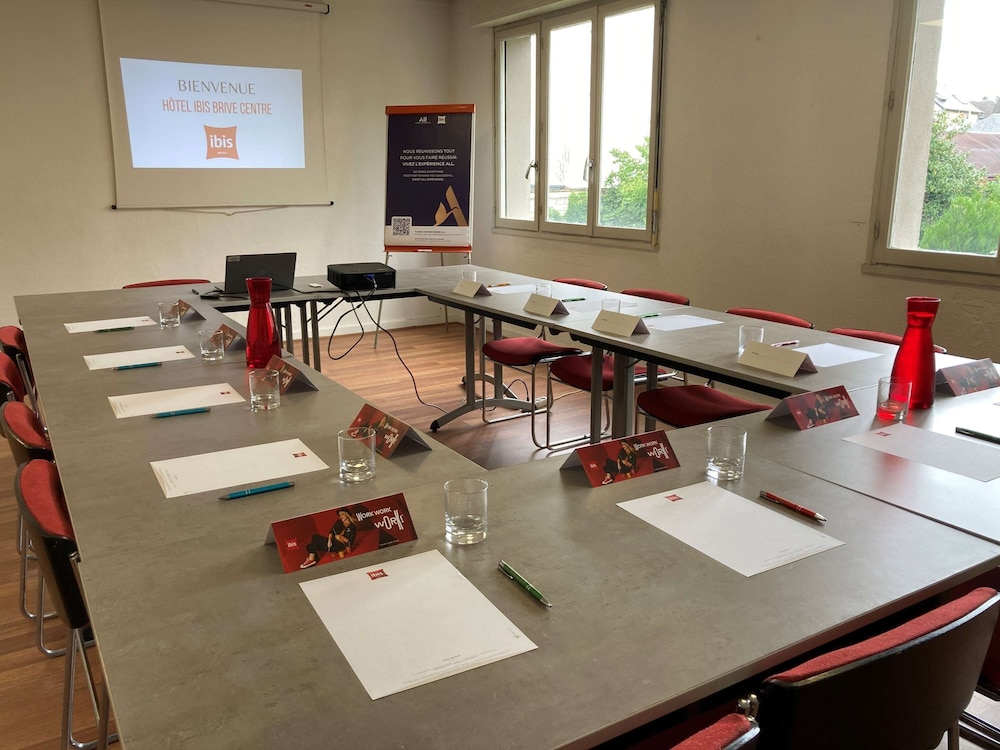 Ibis Brive Centre 51/65
