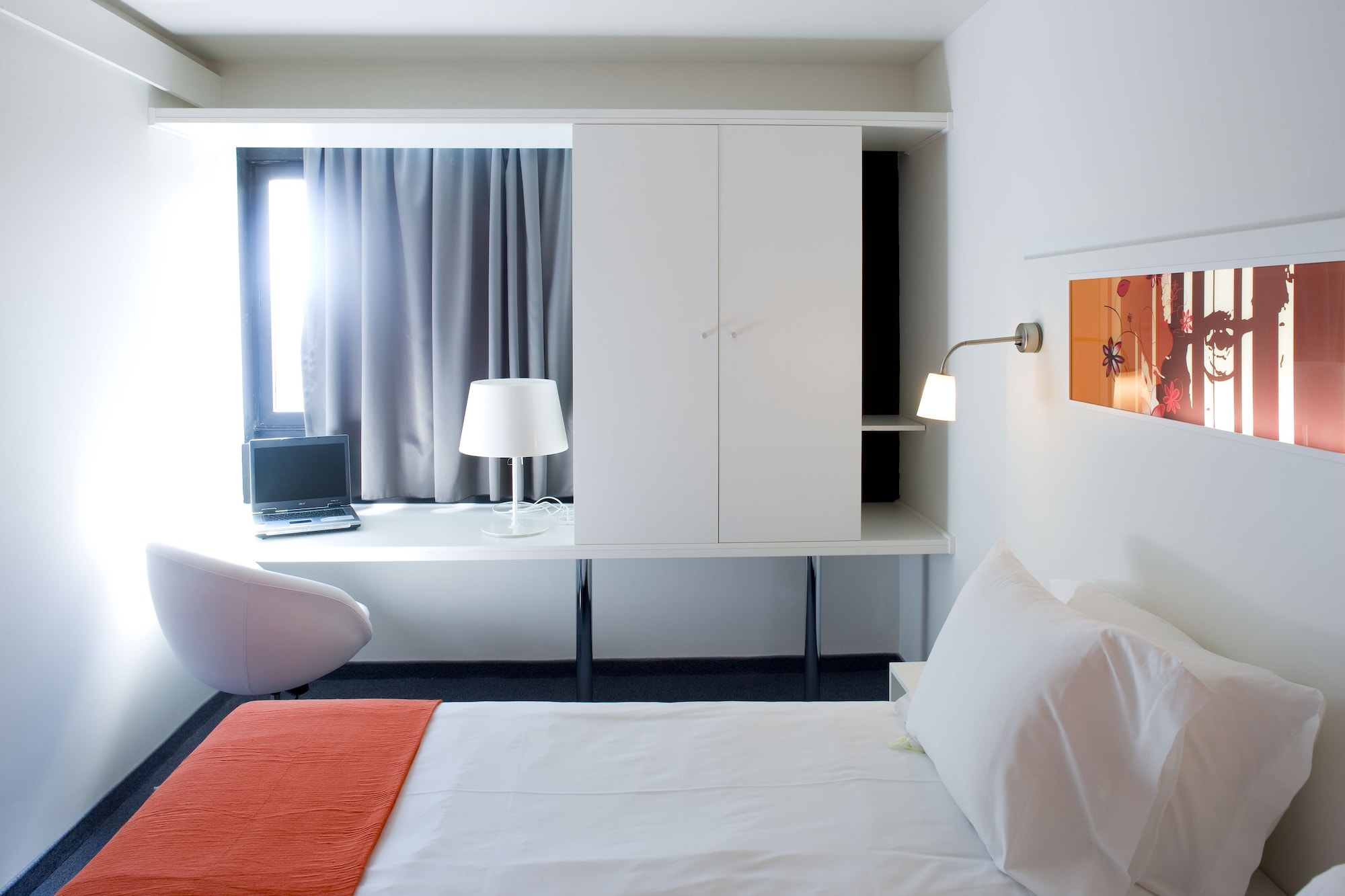 DOUBLE ROOM