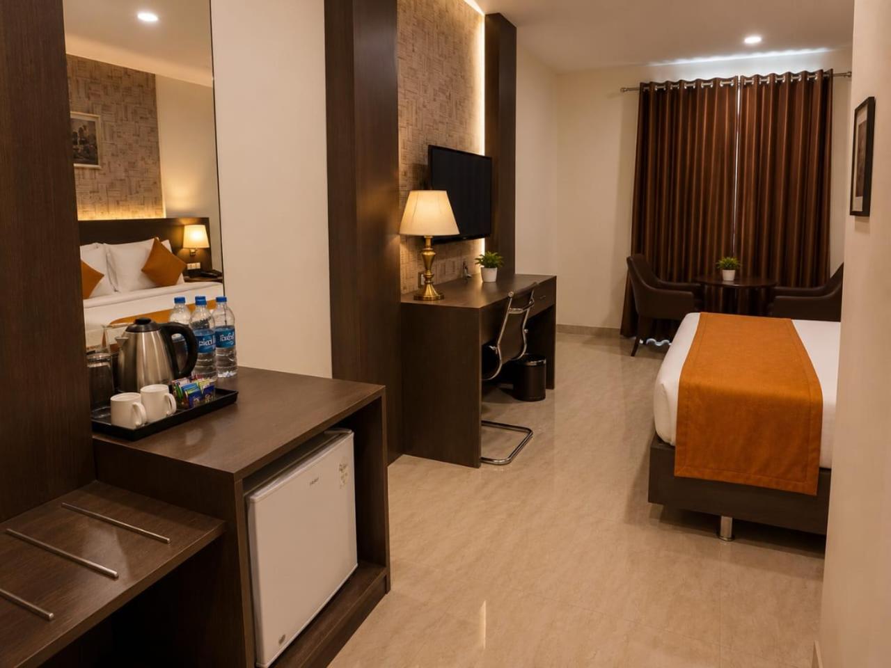 Hotel Indraprasttha 17/23