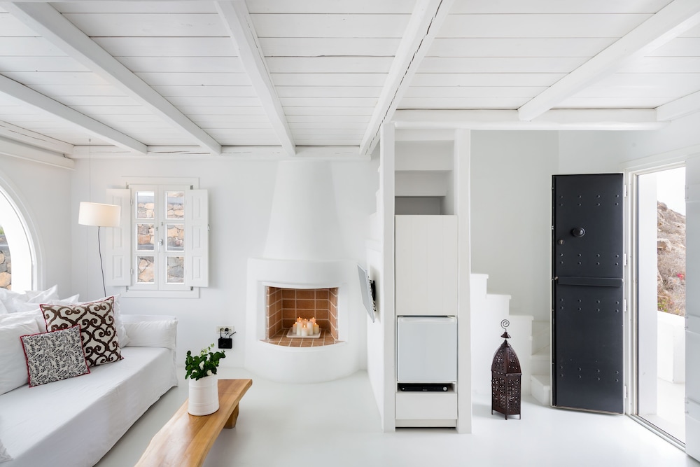 Aenaon Villas 9/27