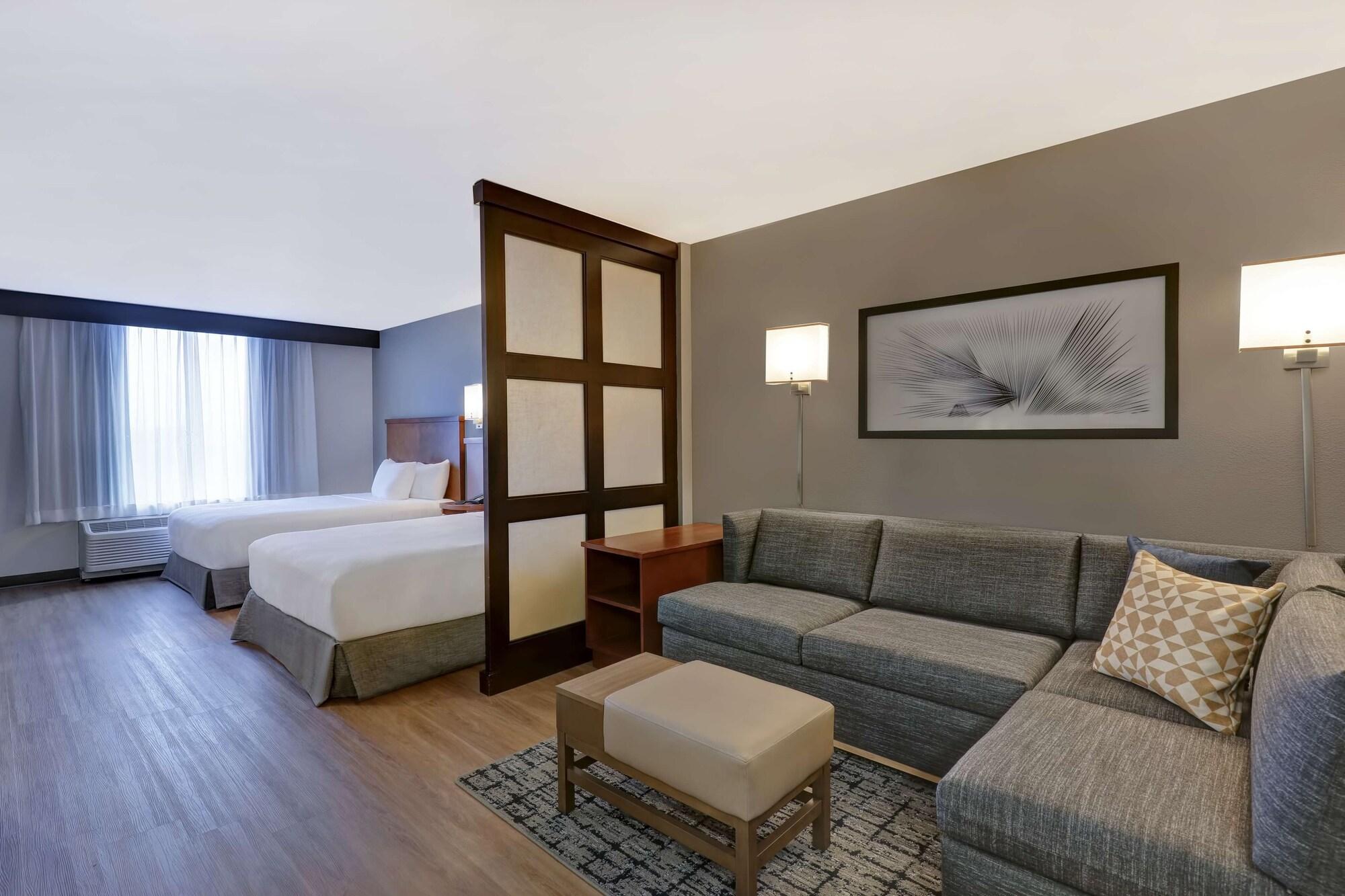 Standard, Multiple Beds