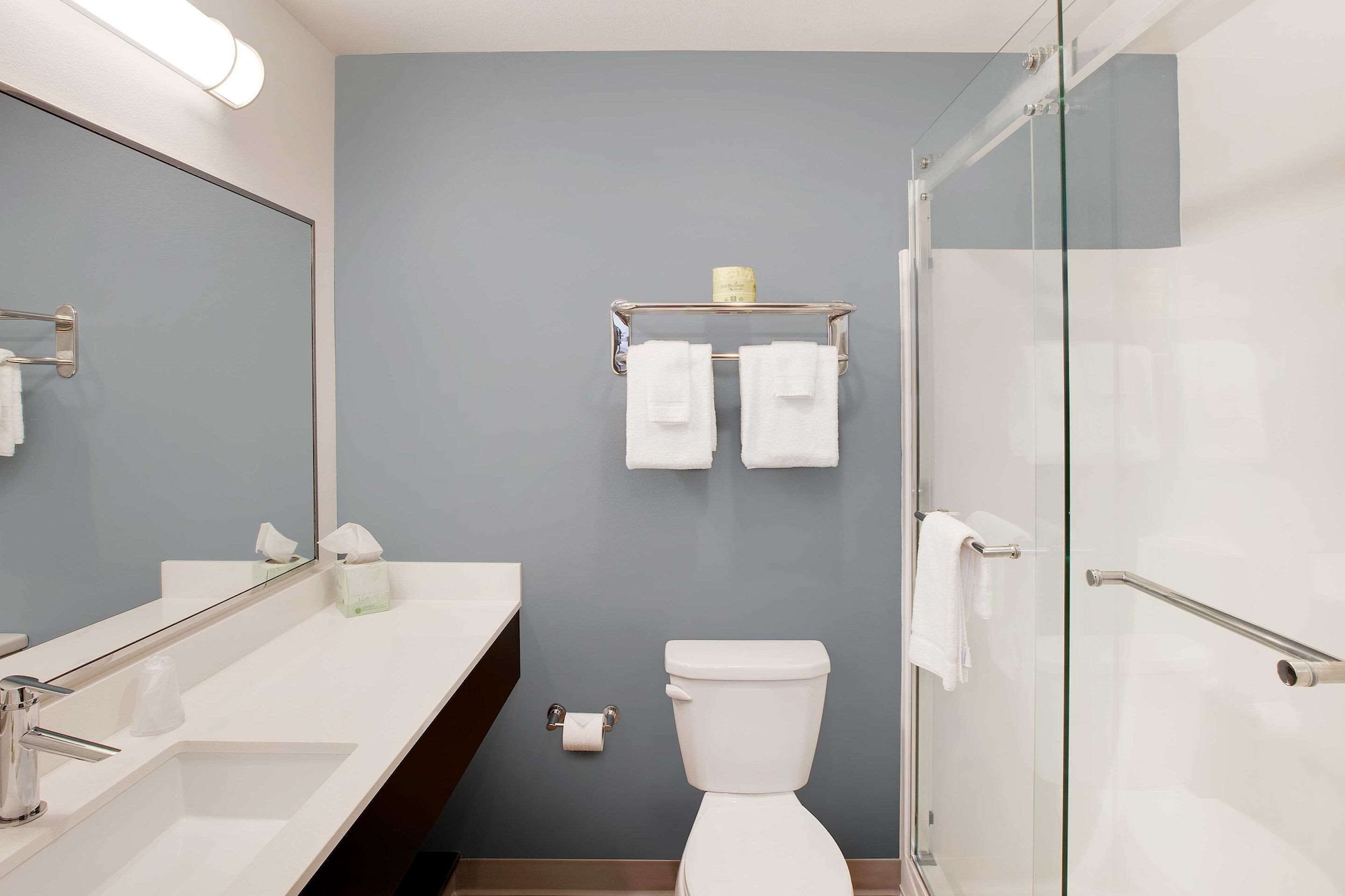 غرفة بسريرين كوين لذوي الإعاقة، WoodSpring Suites Plano - North Dallas 2/2