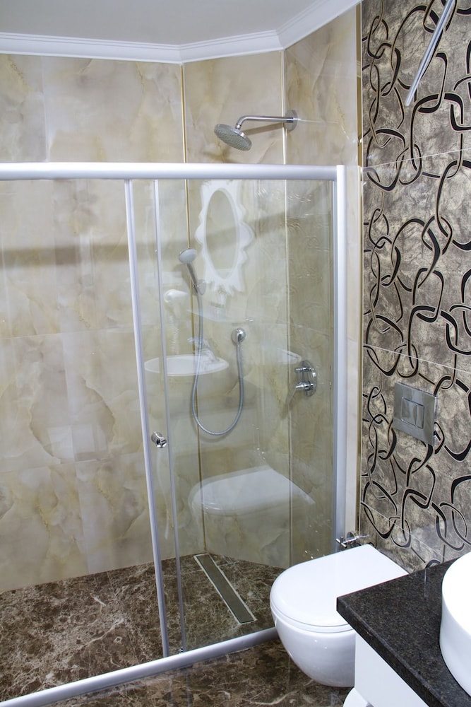 Ozkavak Hotel Kaleici 42/45