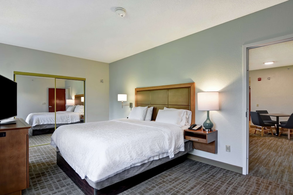 Hampton Inn Palm Beach Gardens 7/42