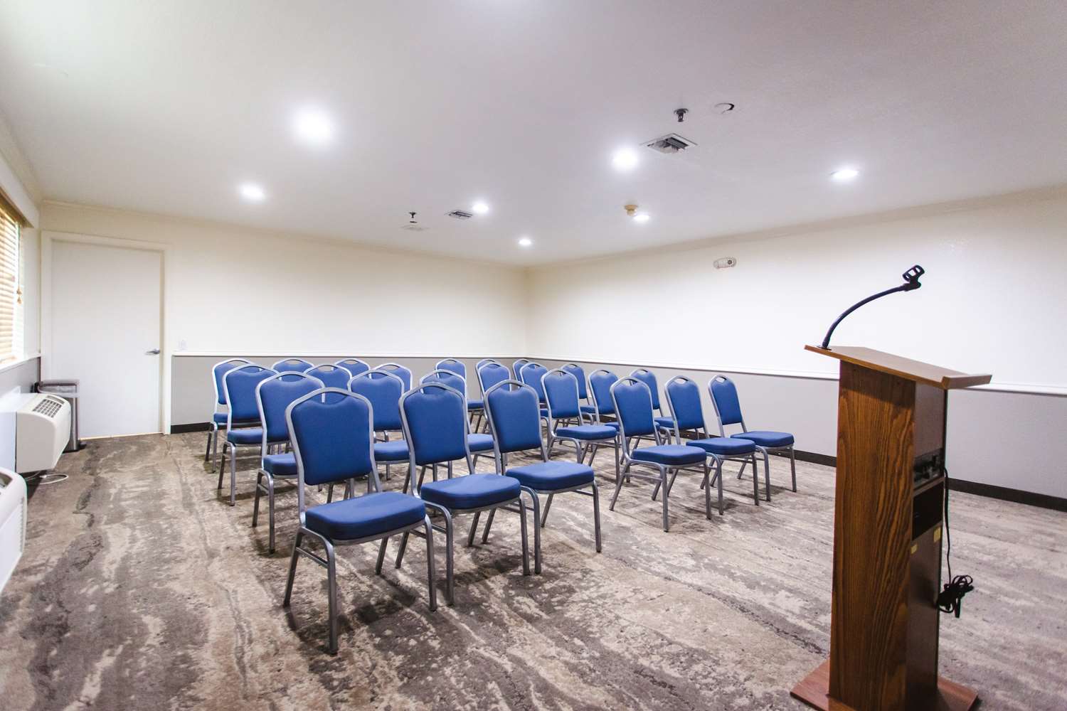 Best Western Pearland Inn 25/31